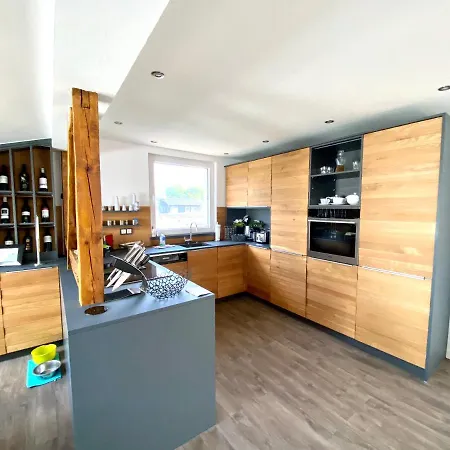 Iduna Mit Modern Desingten Apartmán