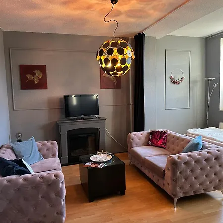 Iduna Mit 4 Deluxe דירה