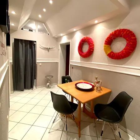 Iduna Mit 4 Deluxe דירה